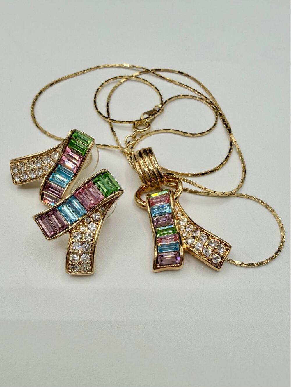 Vintage Swarovski Multicolor Crystal Ribbon Necklace Earrings Set Gold Tone